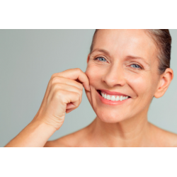“Tratamiento Facial Antiedad con Ácido Hialurónico y Masaje Relajante | Rejuvenece tu Piel”
